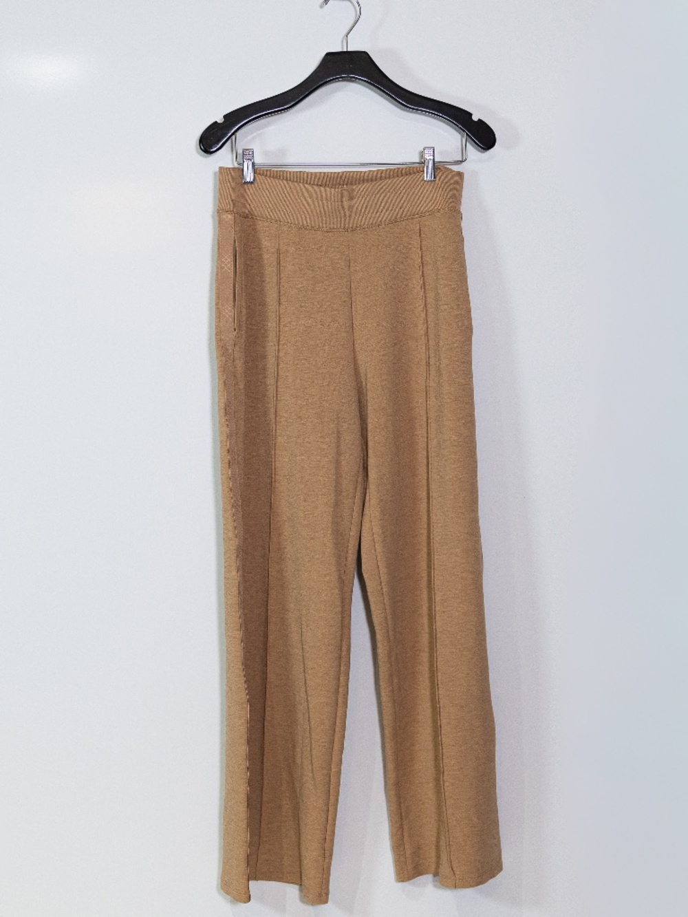 Rhone Women's DreamGlow Mid Rise Straight Leg Trousers Pants Camel Brown Medium